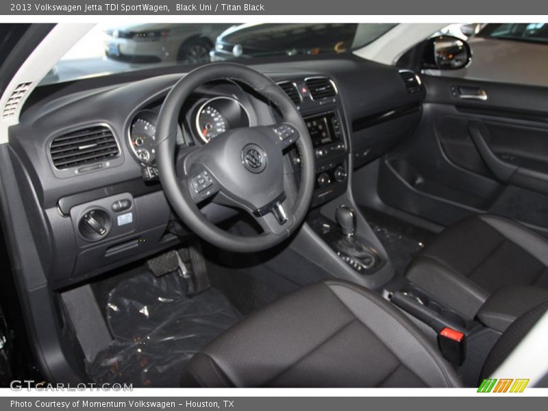 Black Uni / Titan Black 2013 Volkswagen Jetta TDI SportWagen