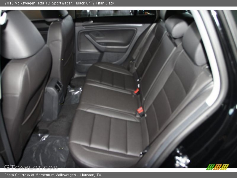Black Uni / Titan Black 2013 Volkswagen Jetta TDI SportWagen