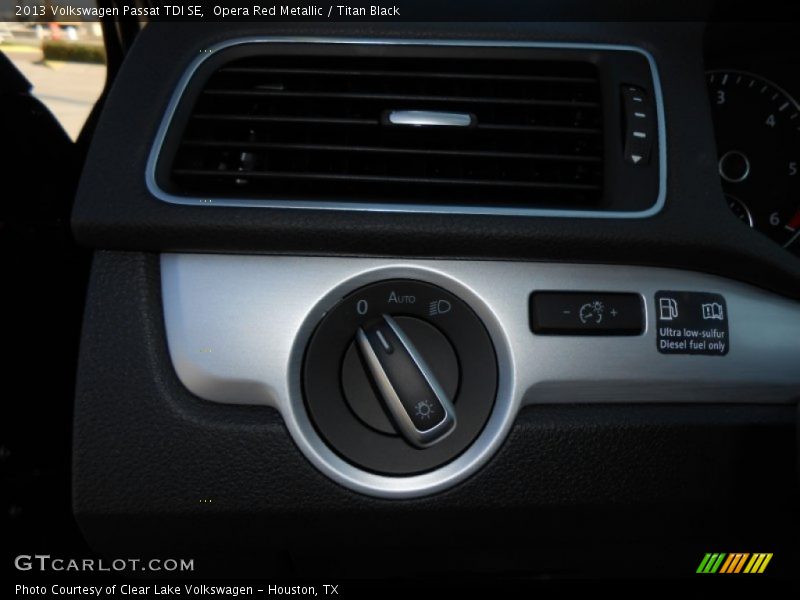 Opera Red Metallic / Titan Black 2013 Volkswagen Passat TDI SE