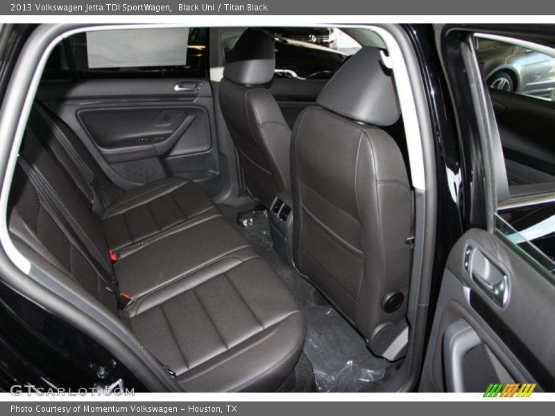 Black Uni / Titan Black 2013 Volkswagen Jetta TDI SportWagen