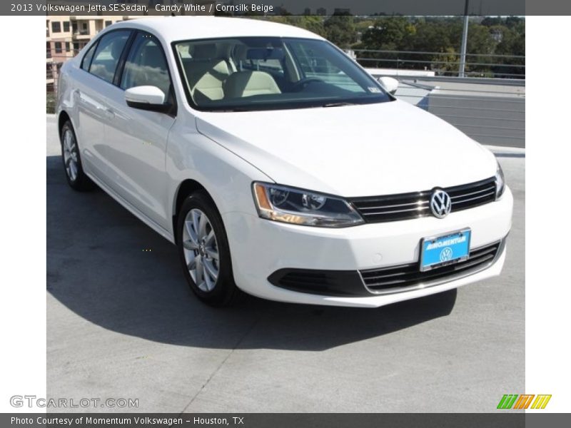 Candy White / Cornsilk Beige 2013 Volkswagen Jetta SE Sedan
