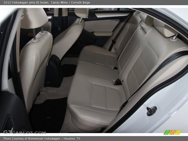 Candy White / Cornsilk Beige 2013 Volkswagen Jetta SE Sedan