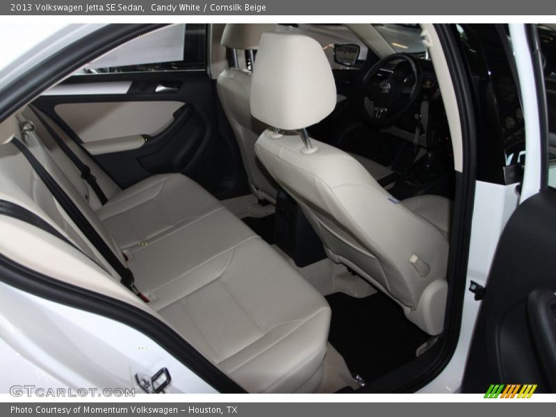 Candy White / Cornsilk Beige 2013 Volkswagen Jetta SE Sedan
