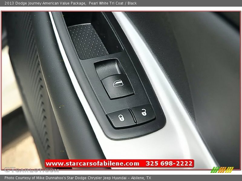 Pearl White Tri Coat / Black 2013 Dodge Journey American Value Package