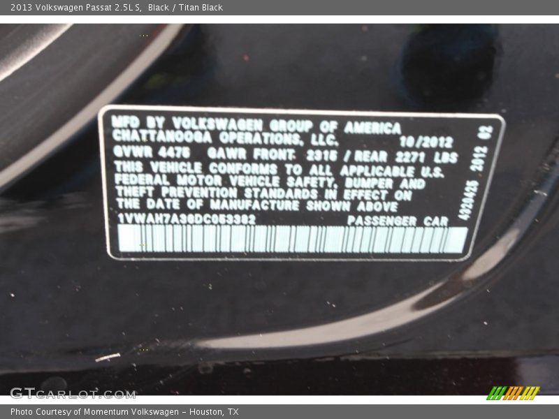Black / Titan Black 2013 Volkswagen Passat 2.5L S