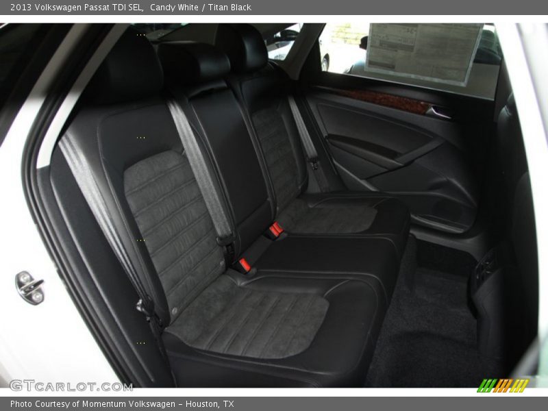 Candy White / Titan Black 2013 Volkswagen Passat TDI SEL