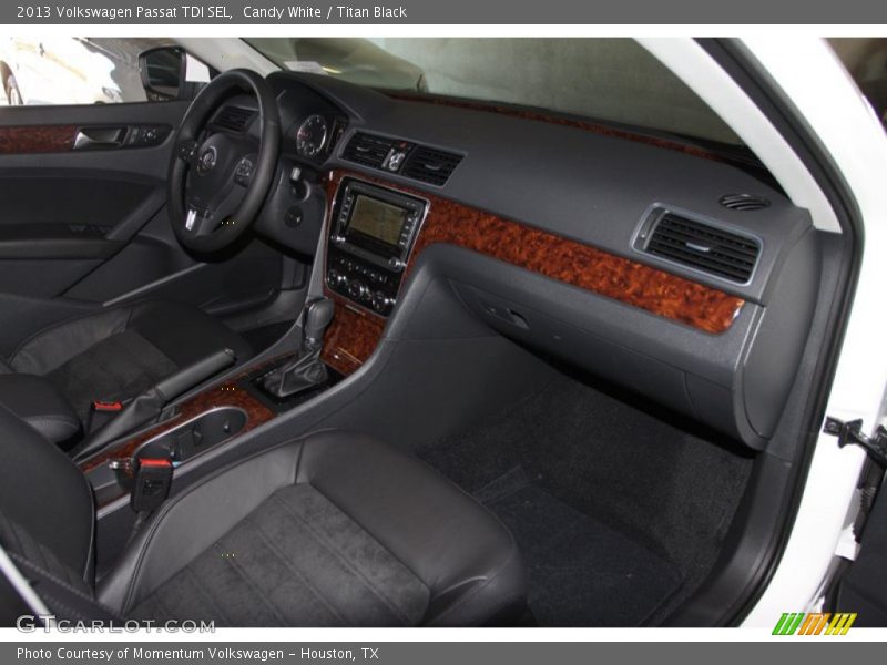 Candy White / Titan Black 2013 Volkswagen Passat TDI SEL