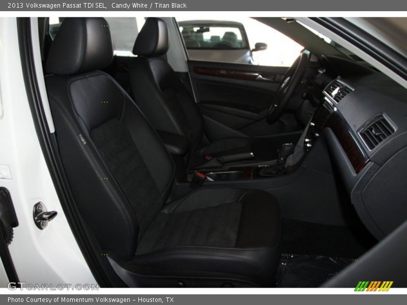 Candy White / Titan Black 2013 Volkswagen Passat TDI SEL