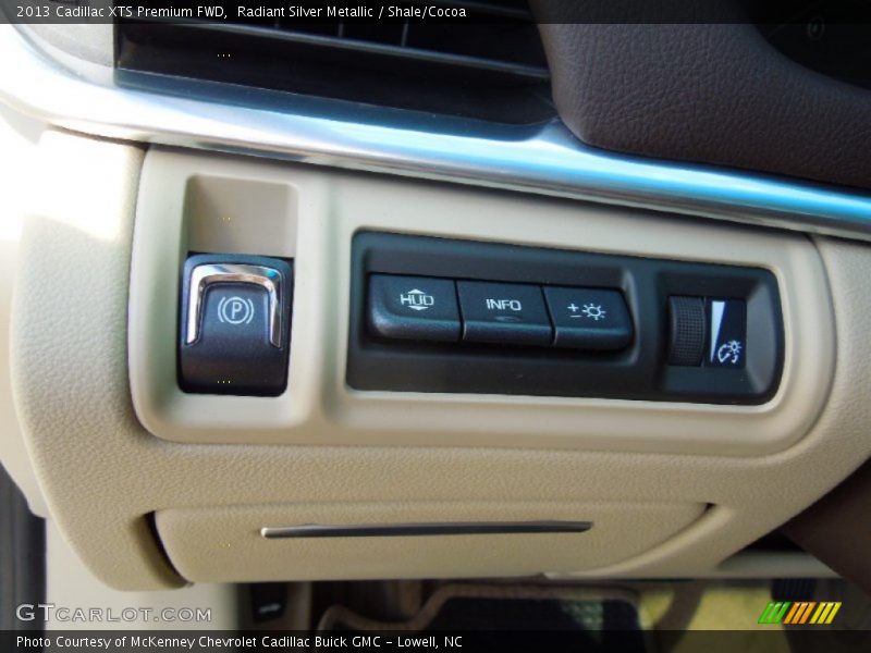 Radiant Silver Metallic / Shale/Cocoa 2013 Cadillac XTS Premium FWD