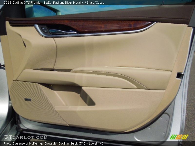 Radiant Silver Metallic / Shale/Cocoa 2013 Cadillac XTS Premium FWD