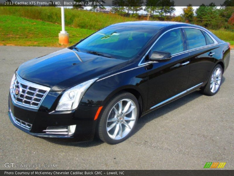 Front 3/4 View of 2013 XTS Premium FWD