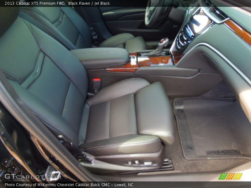  2013 XTS Premium FWD Jet Black Interior