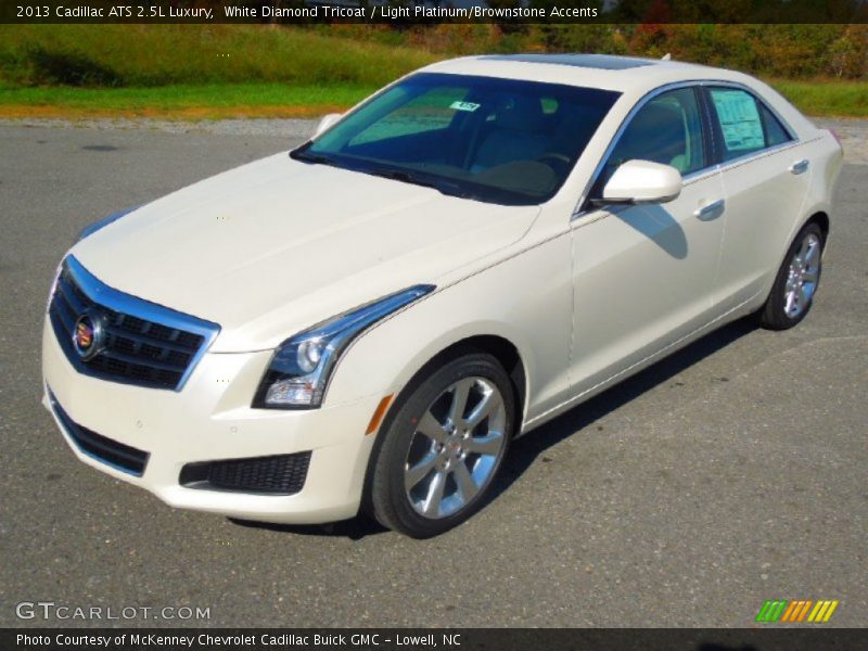 Front 3/4 View of 2013 ATS 2.5L Luxury