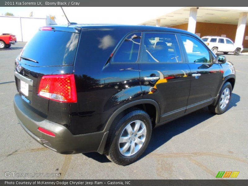 Ebony Black / Gray 2011 Kia Sorento LX