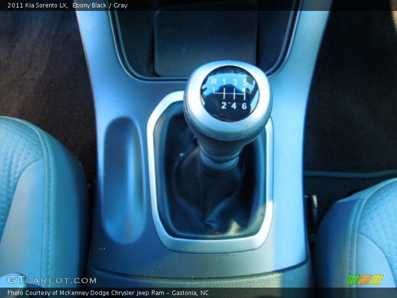 Ebony Black / Gray 2011 Kia Sorento LX