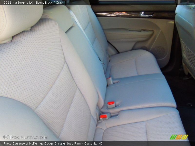 Ebony Black / Gray 2011 Kia Sorento LX
