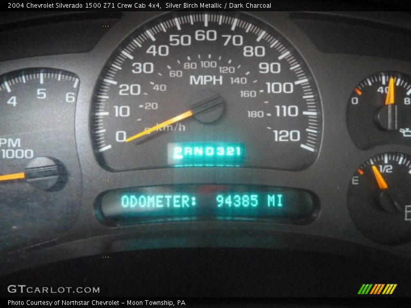 Silver Birch Metallic / Dark Charcoal 2004 Chevrolet Silverado 1500 Z71 Crew Cab 4x4