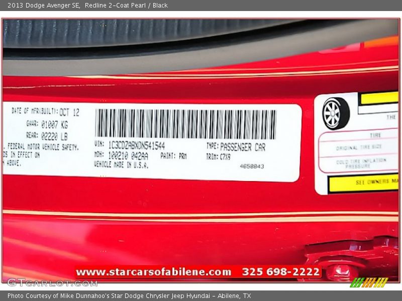 Redline 2-Coat Pearl / Black 2013 Dodge Avenger SE