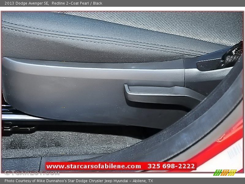 Redline 2-Coat Pearl / Black 2013 Dodge Avenger SE