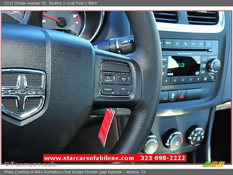 Redline 2-Coat Pearl / Black 2013 Dodge Avenger SE