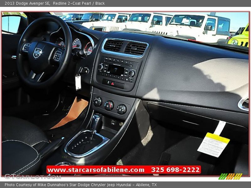 Redline 2-Coat Pearl / Black 2013 Dodge Avenger SE