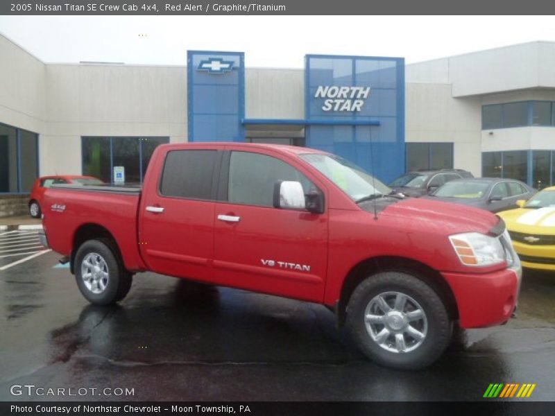 Red Alert / Graphite/Titanium 2005 Nissan Titan SE Crew Cab 4x4