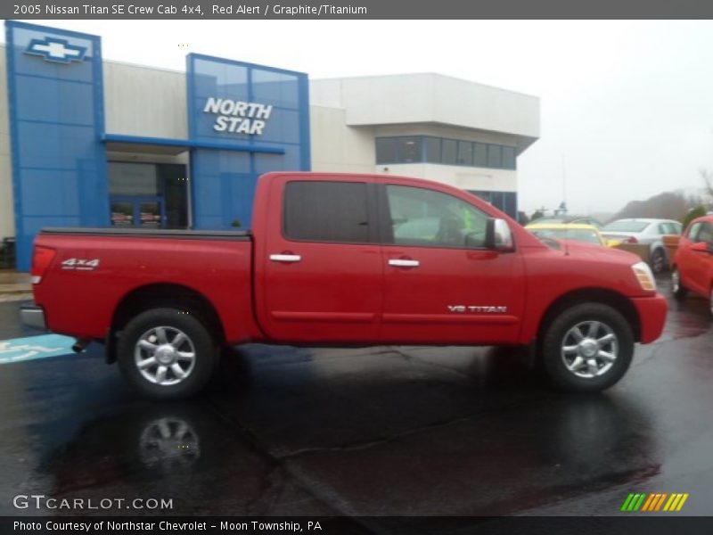 Red Alert / Graphite/Titanium 2005 Nissan Titan SE Crew Cab 4x4