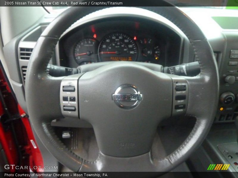 Red Alert / Graphite/Titanium 2005 Nissan Titan SE Crew Cab 4x4