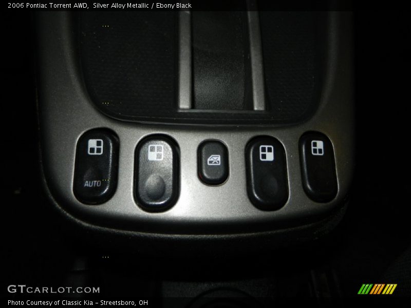 Silver Alloy Metallic / Ebony Black 2006 Pontiac Torrent AWD