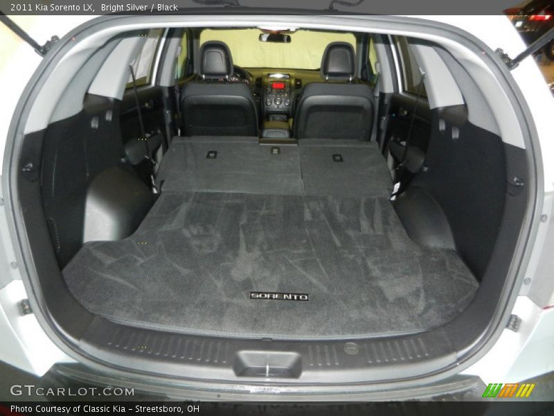 Bright Silver / Black 2011 Kia Sorento LX