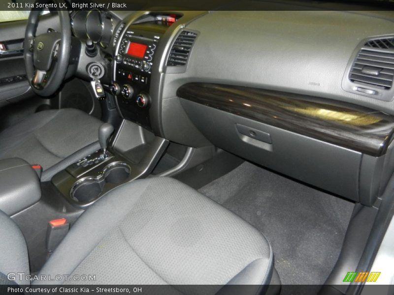 Bright Silver / Black 2011 Kia Sorento LX