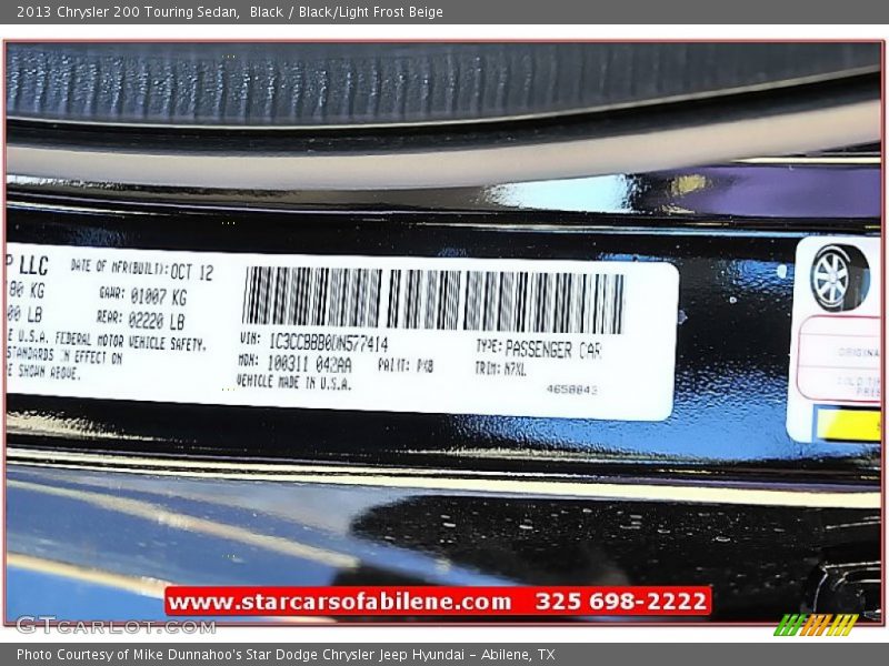 Black / Black/Light Frost Beige 2013 Chrysler 200 Touring Sedan