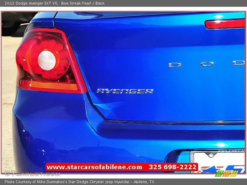 Blue Streak Pearl / Black 2013 Dodge Avenger SXT V6