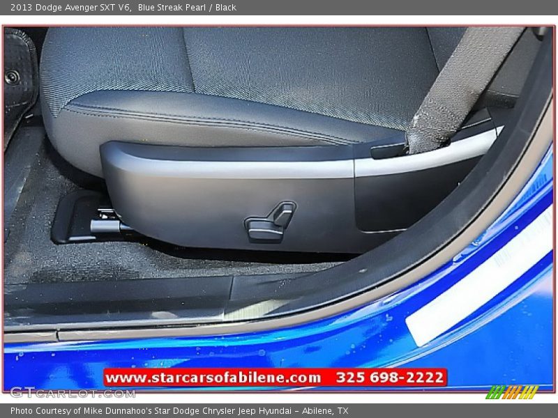 Blue Streak Pearl / Black 2013 Dodge Avenger SXT V6