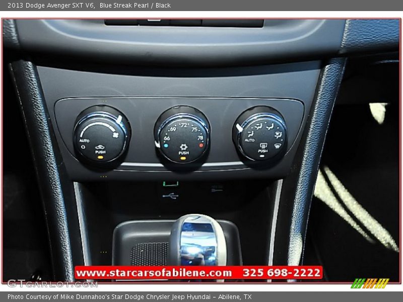 Blue Streak Pearl / Black 2013 Dodge Avenger SXT V6