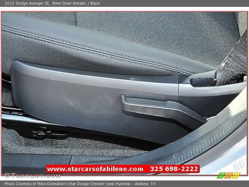 Billet Silver Metallic / Black 2013 Dodge Avenger SE