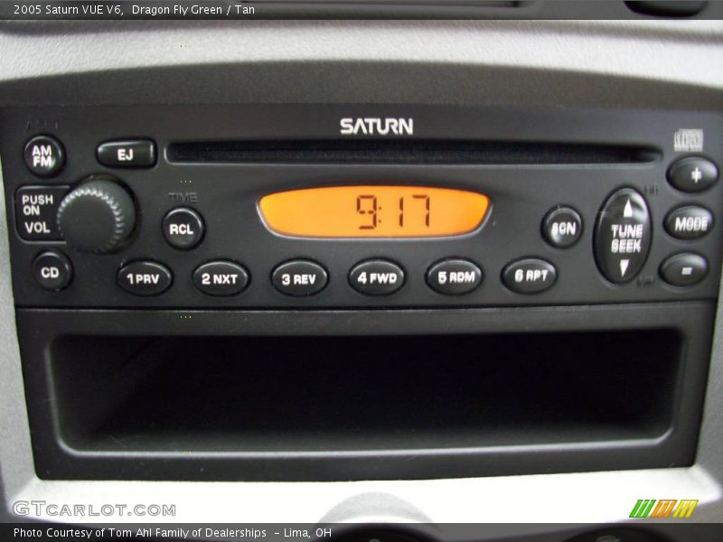 Dragon Fly Green / Tan 2005 Saturn VUE V6