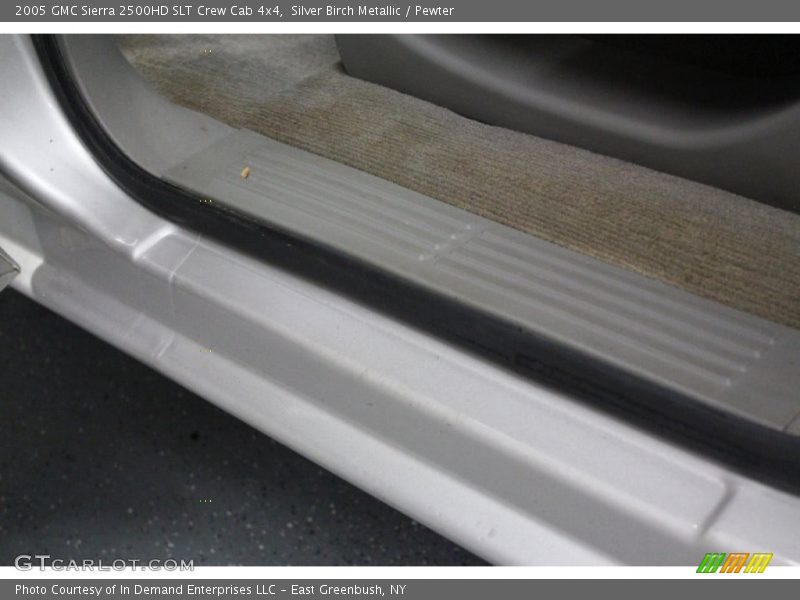 Silver Birch Metallic / Pewter 2005 GMC Sierra 2500HD SLT Crew Cab 4x4