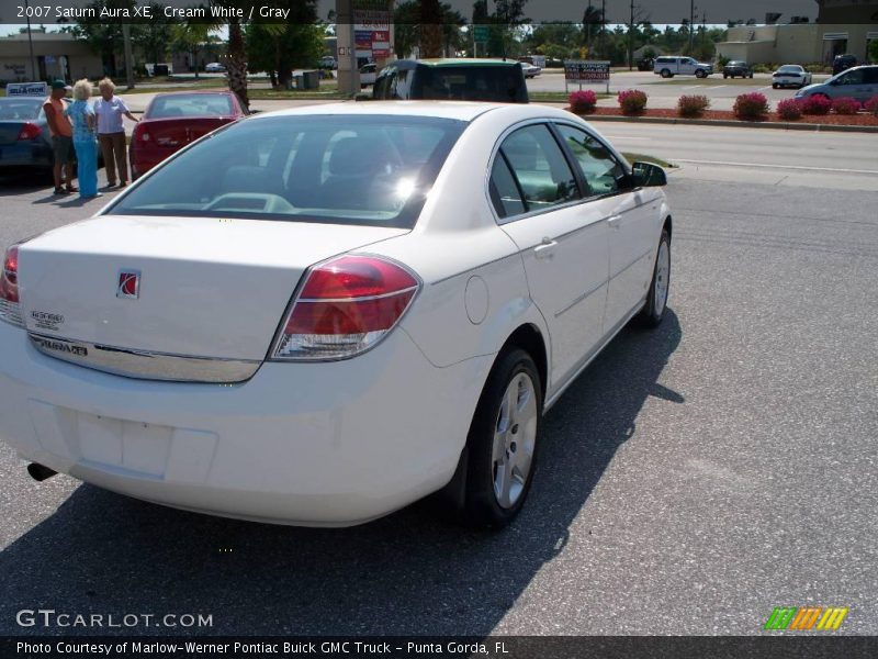 Cream White / Gray 2007 Saturn Aura XE