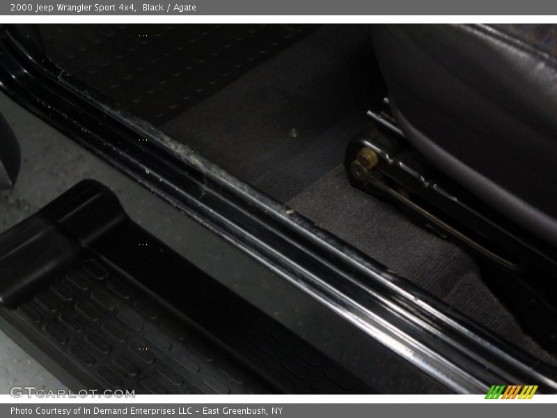 Black / Agate 2000 Jeep Wrangler Sport 4x4