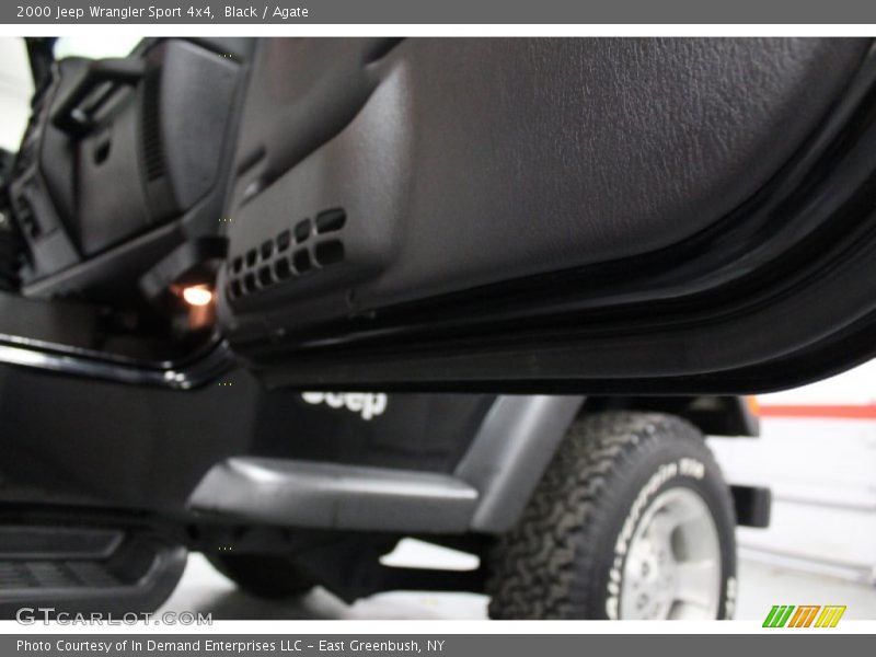 Black / Agate 2000 Jeep Wrangler Sport 4x4