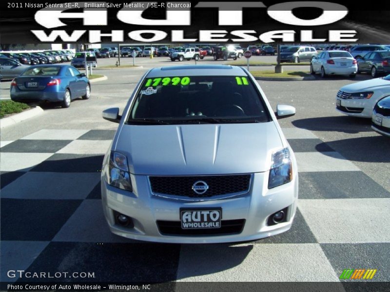 Brilliant Silver Metallic / SE-R Charcoal 2011 Nissan Sentra SE-R