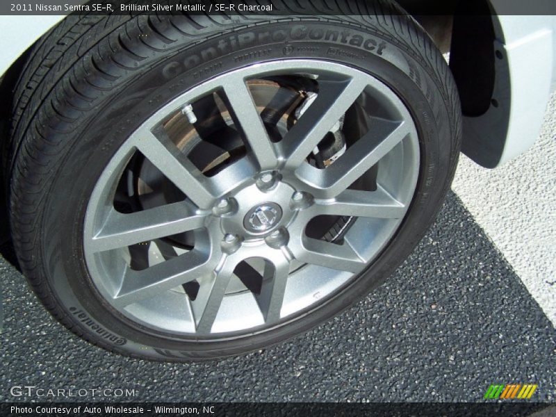 Brilliant Silver Metallic / SE-R Charcoal 2011 Nissan Sentra SE-R