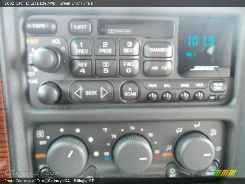 Controls of 2002 Escalade AWD