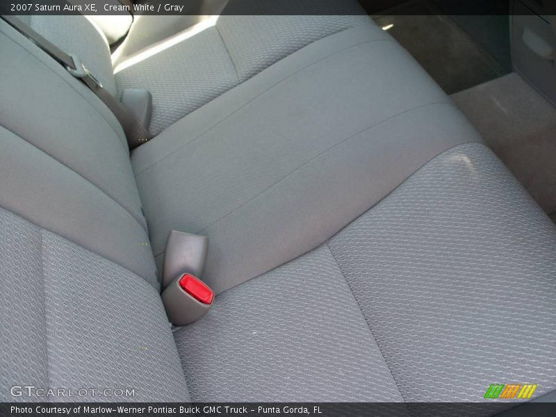 Cream White / Gray 2007 Saturn Aura XE