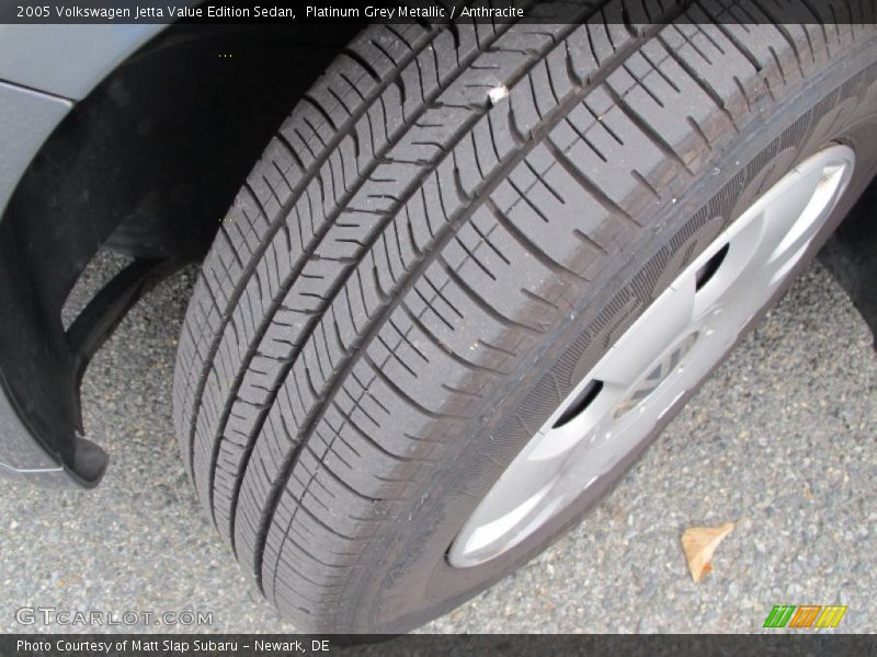 Platinum Grey Metallic / Anthracite 2005 Volkswagen Jetta Value Edition Sedan