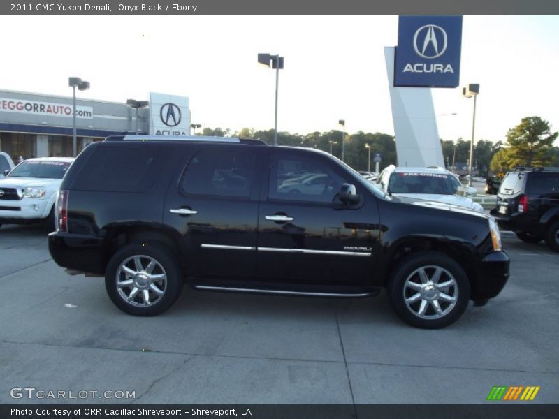 Onyx Black / Ebony 2011 GMC Yukon Denali