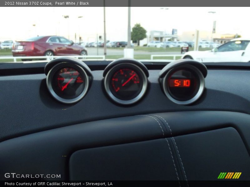  2012 370Z Coupe Coupe Gauges