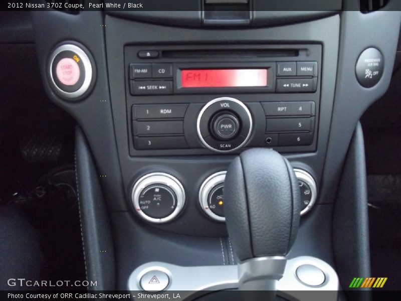 Pearl White / Black 2012 Nissan 370Z Coupe