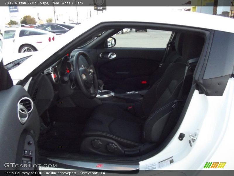 Pearl White / Black 2012 Nissan 370Z Coupe